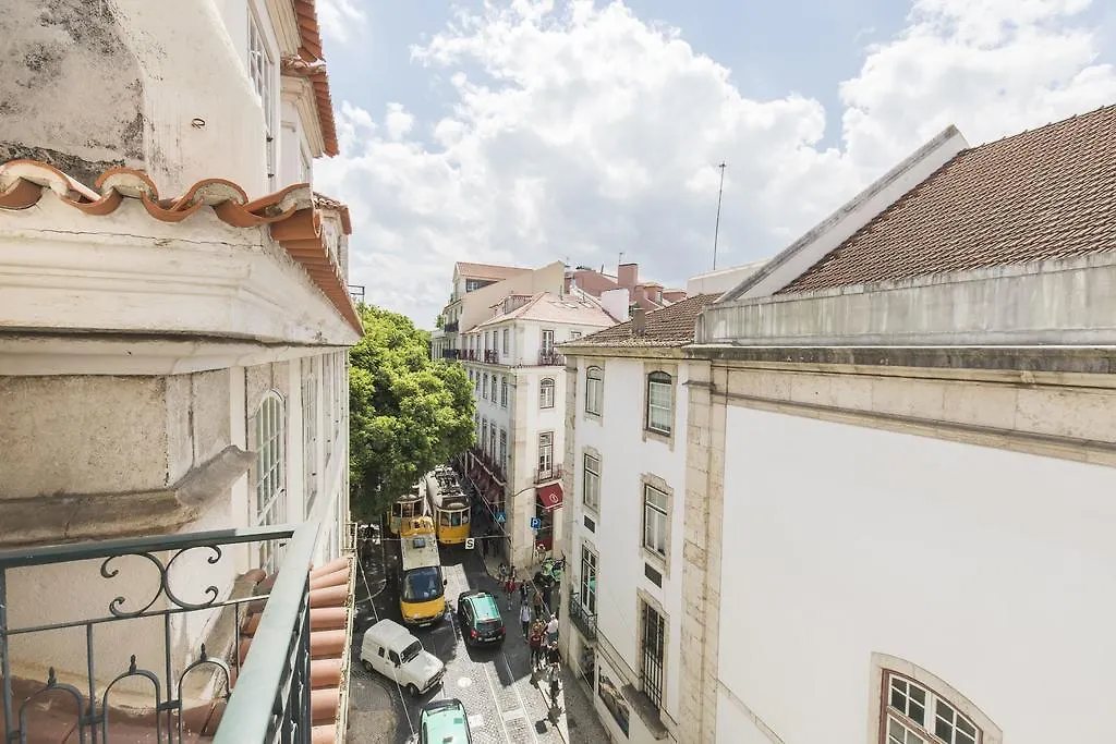 Lovelystay - Downtown Magnificent Flat Лиссабон