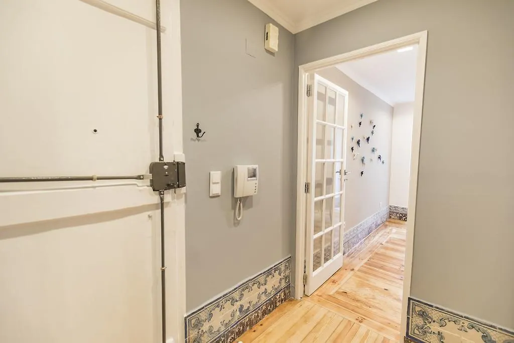 Lovelystay - Downtown Magnificent Flat Lisbon Apartment